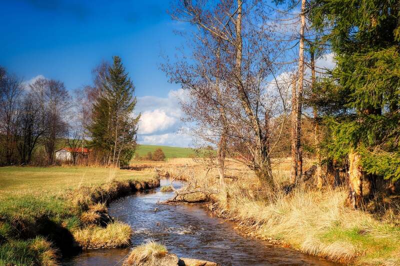 Waterfront Living_Stream