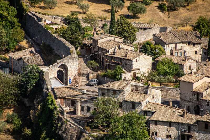 The Best Energetic Places to Live and Their Special Frequencies 9 best energetic places to live_assisi
